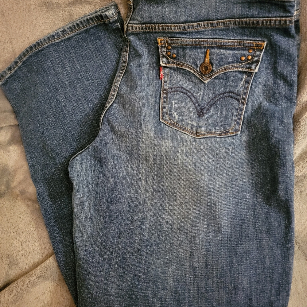 Levi 515 jeans (Length T-shirt)